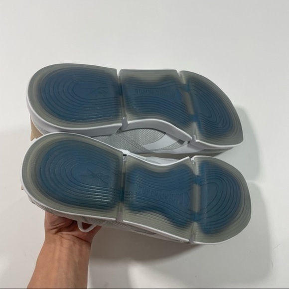 New Sample Mens Reebok Daily Fit Shoes Grey Sneakers - Picture 4 of 7